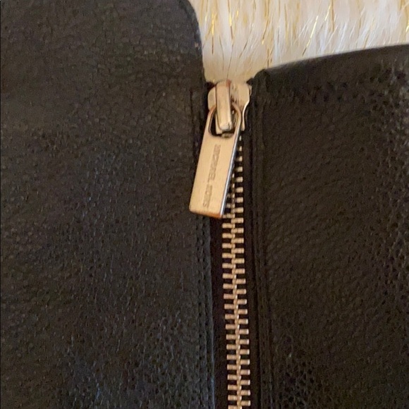 Michael KORS - Black Leather Knee High Boot  Size 6 - Picture 5 of 10